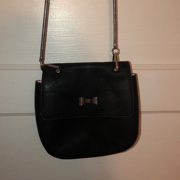 One shoulder black purse - Picture 1 of 1